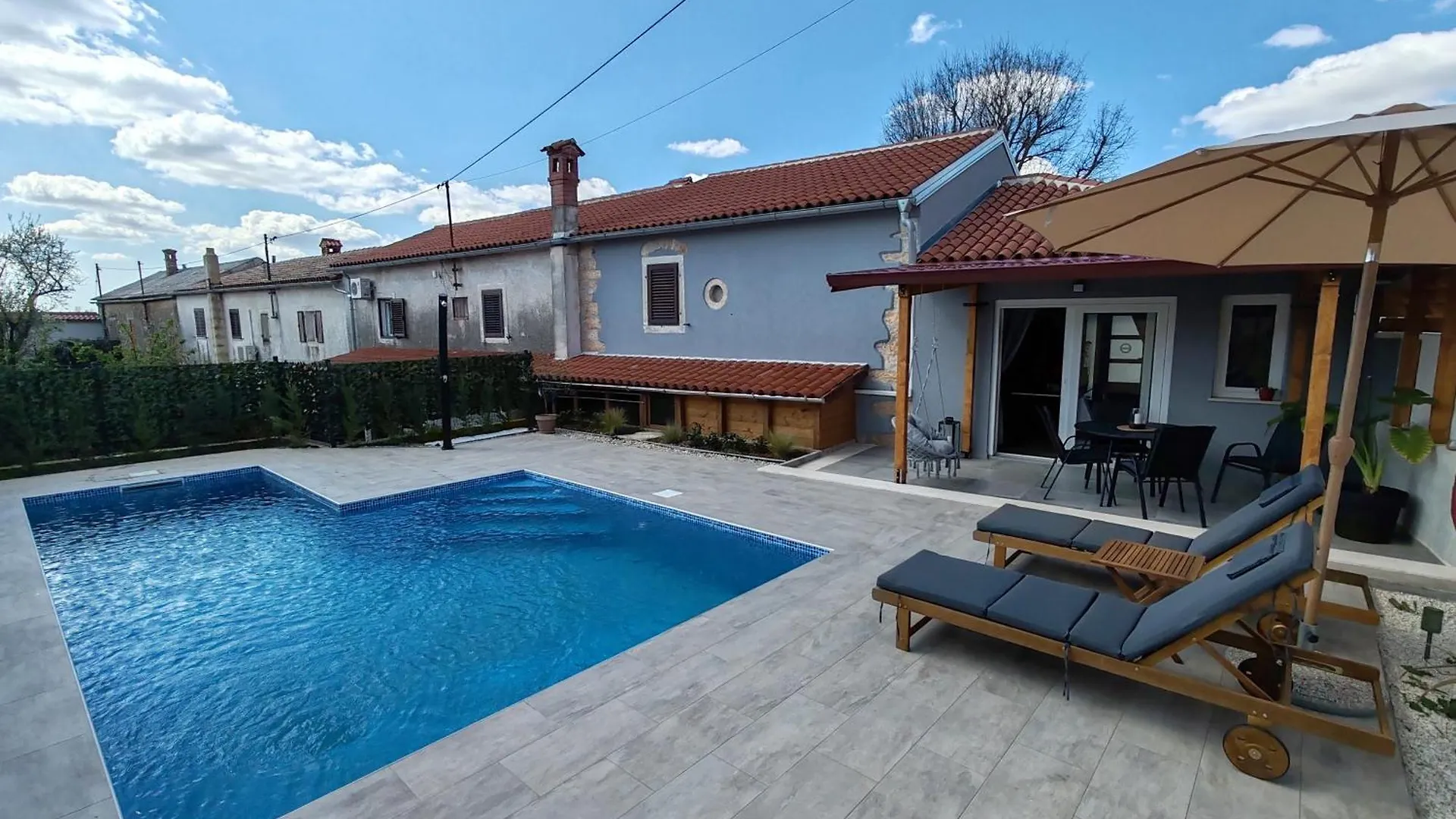 Holiday Home Kapela Tomisici