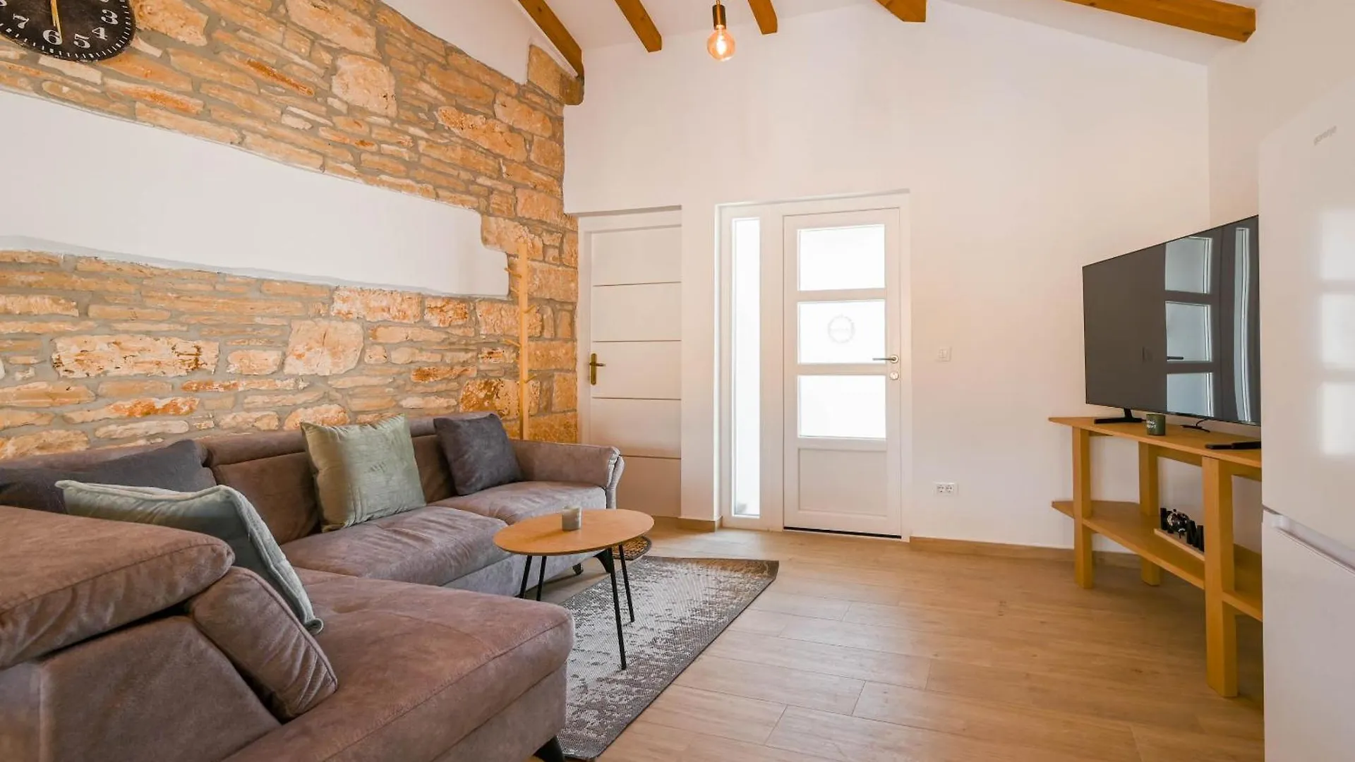 Holiday Home Kapela Tomisici 0*,