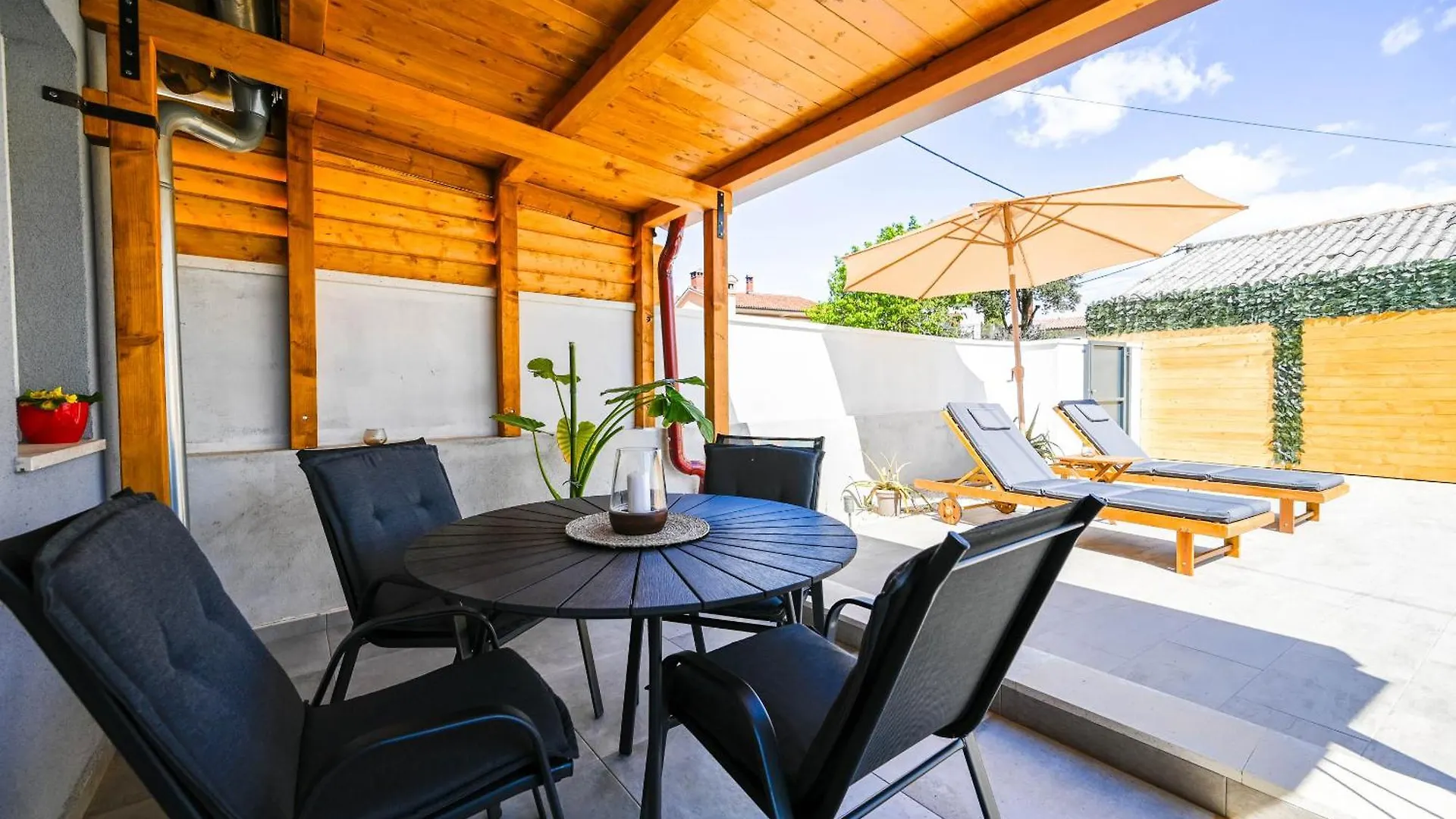 Holiday Home Kapela Tomisici Villa